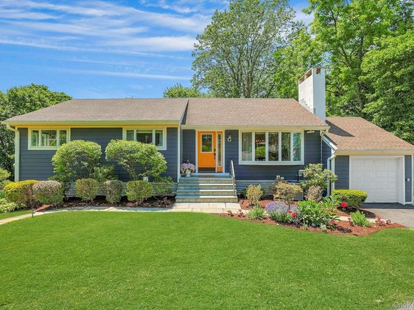 28 Summit Place, Pleasantville NY 10570