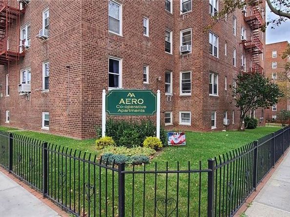 105-38 63rd Drive 5P, Forest Hills NY 11375