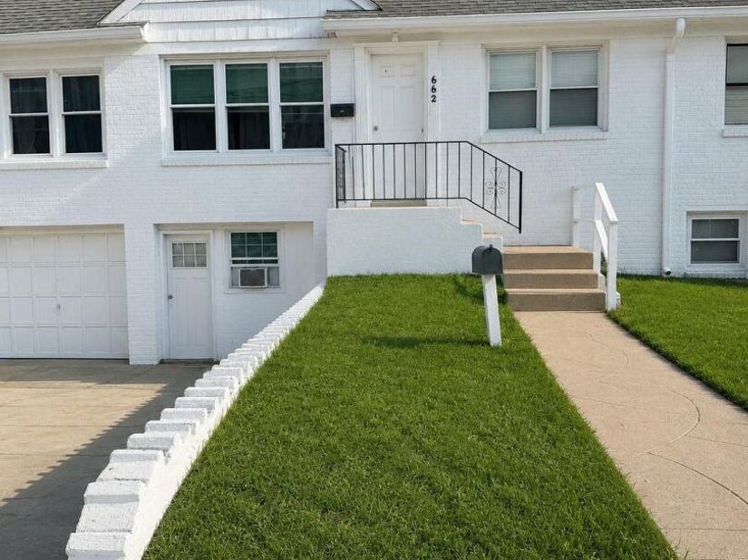 662 W Broadway, Long Beach NY 11561