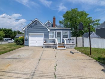 145 W Lido Prom