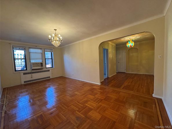 43-30 44th Street 3F, Sunnyside NY 11104