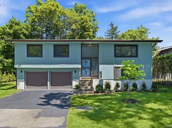 7 Brookdell Drive