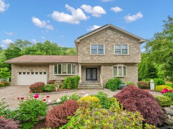 8 Pinehurst Drive
