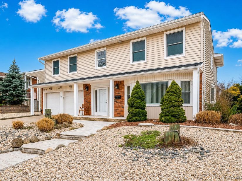 29 Donna Lane, Lido Beach NY 11561