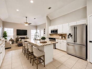 2124  Green Hill Drive 