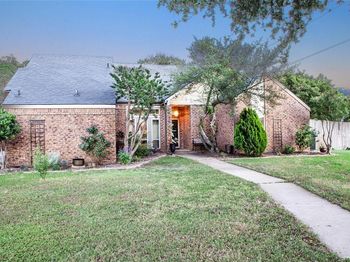 810  Highland Hills Lane 