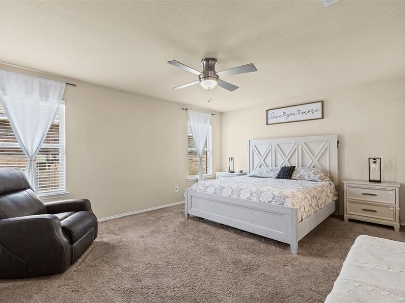 1612  Ambercrest Drive , Lancaster Texas 75146