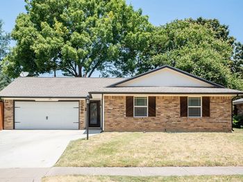 2205  Indian Creek Drive 