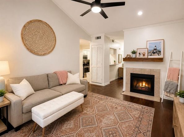 3257  Donnelly Circle  604, Fort Worth Texas 76107