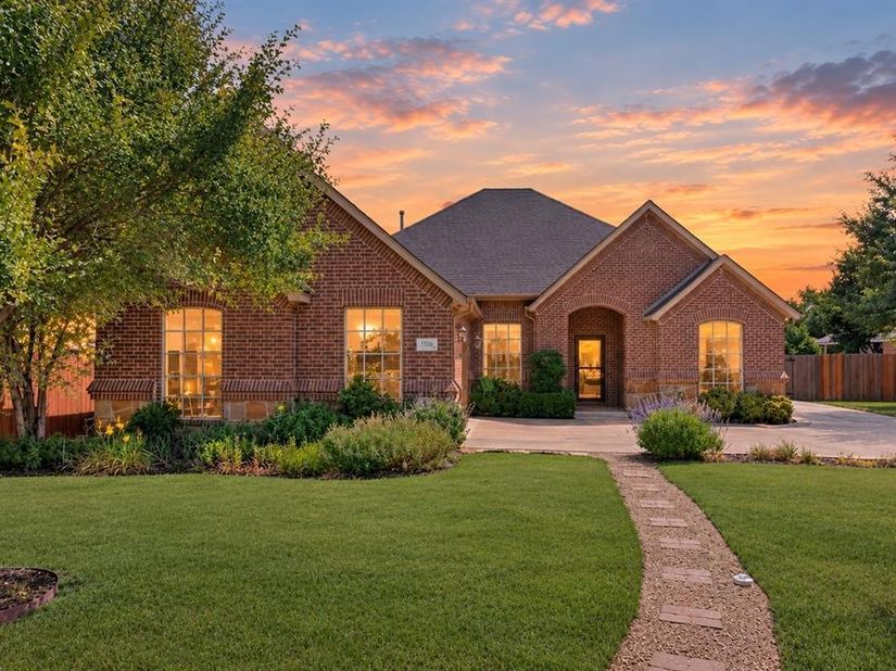 7256  Lake Country Drive , Fort Worth Texas 76179
