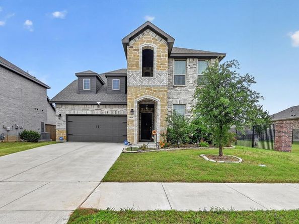 2814  Grand Lookout Lane , Arlington Texas 76001