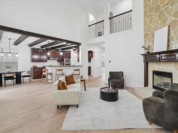 2407  Laguna Lane 