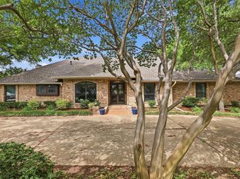 3001 S Country Club Road 