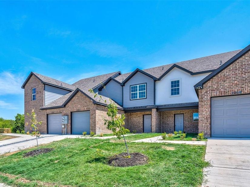 3202  Wexford Drive , Garland Texas 75043