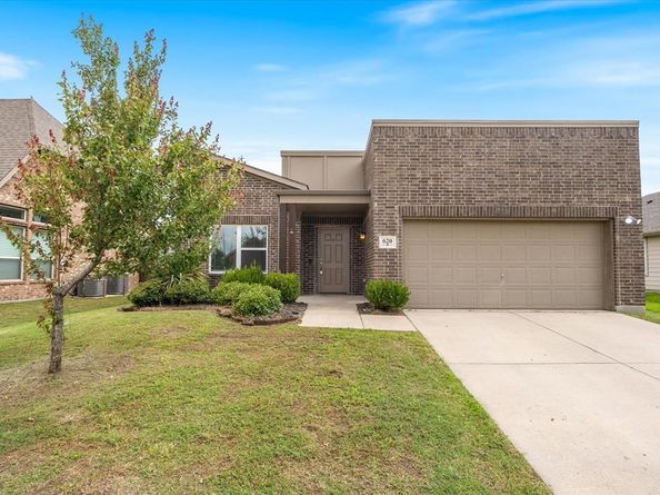 620  England Street , Fate Texas 75189