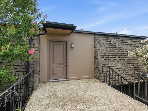 4112  Bowser Avenue  205, Dallas Texas 75219