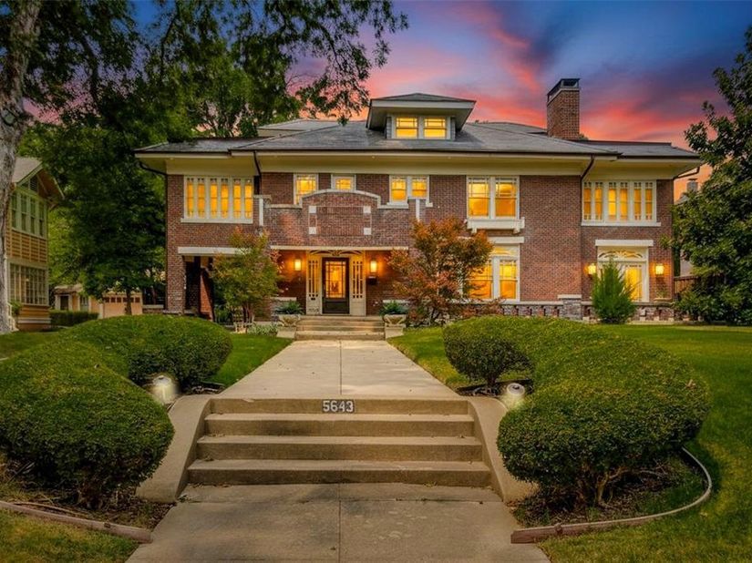 5643  Swiss Avenue , Dallas Texas 75214