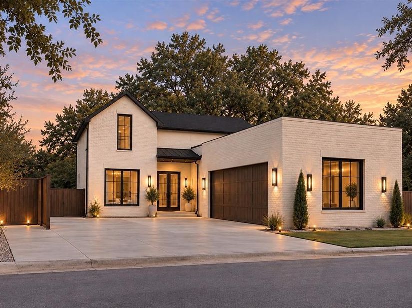 3459  Bernal Drive , Dallas Texas 75212