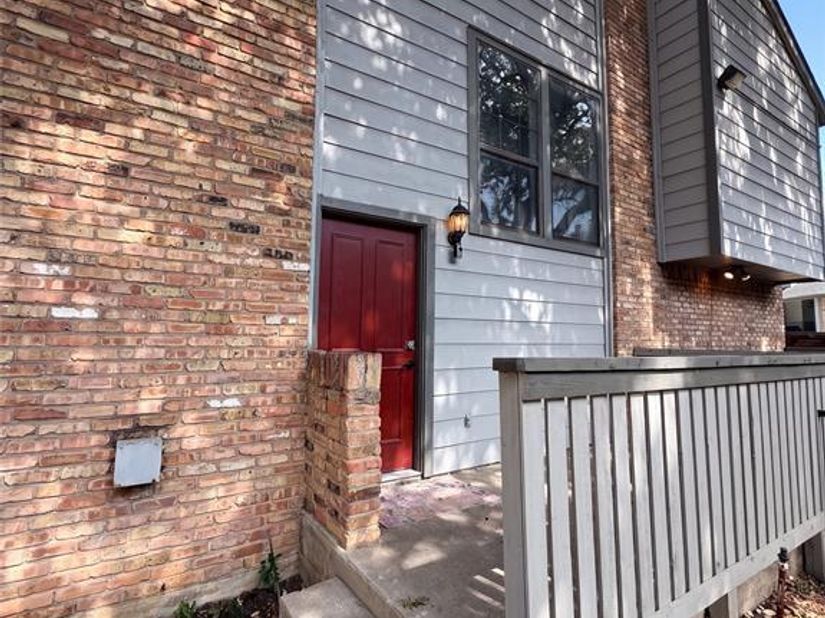 15151  Berry Trail  707, Dallas Texas 75248