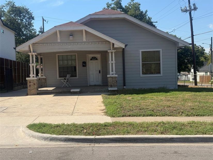 801  Mount Auburn Avenue , Dallas Texas 75223