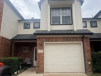 2471  Southcourt Circle 