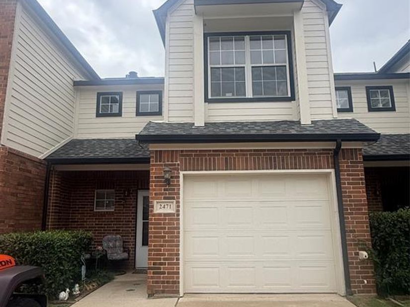 2471  Southcourt Circle , Irving Texas 75038