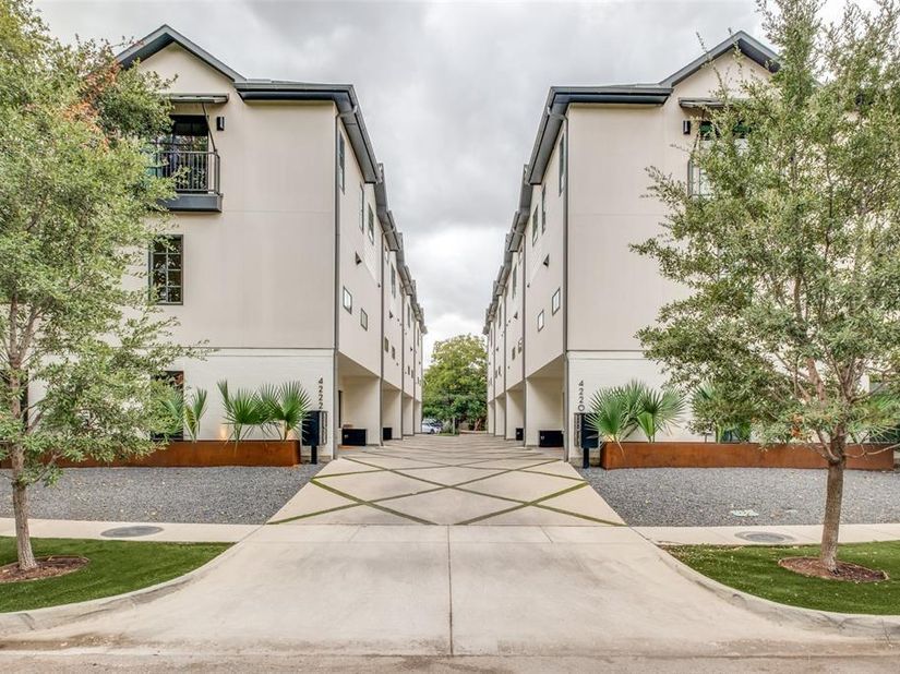 4222  Hawthorne Avenue  102, Dallas Texas 75219