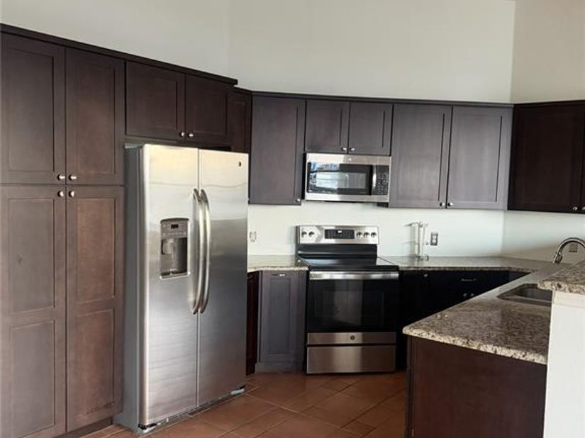 2502  Live Oak   301, Dallas Texas 75204