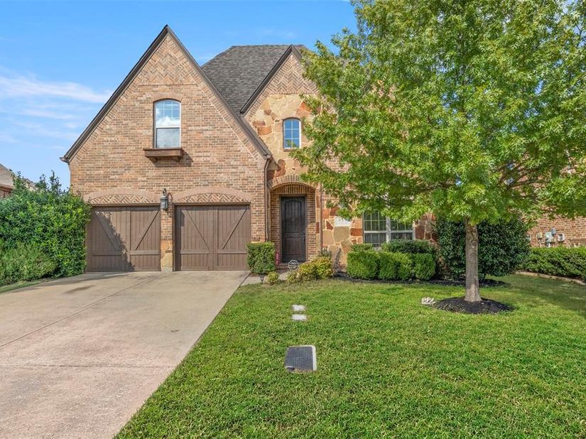 419  Paluxy Drive , Irving Texas 75039