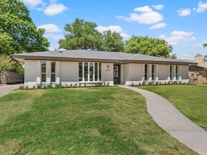 2719 N Cypress Circle , Plano Texas 75075