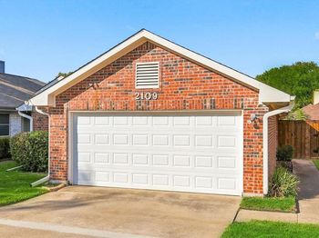 2109  Glen Heights Drive 
