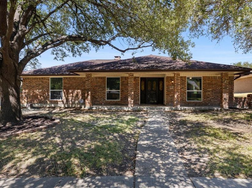 109  Waits Circle , Garland Texas 75043