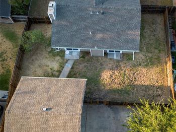 1016  Barclay Drive 