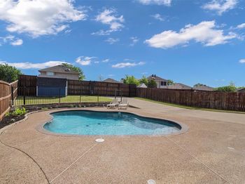 905  Elizabeth Drive 