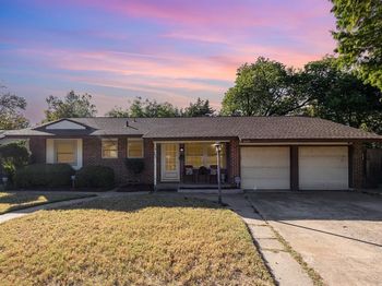 808  Ravenwood Drive 