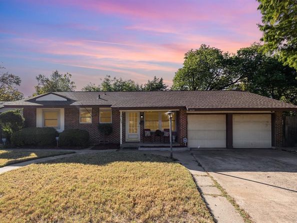 808  Ravenwood Drive , Arlington Texas 76013