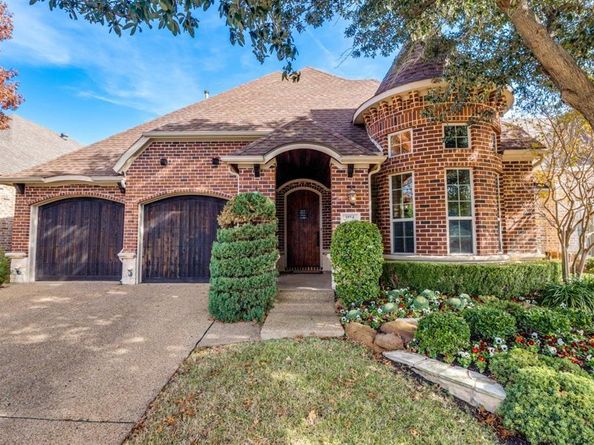 1854  Masters Drive , DeSoto Texas 75115