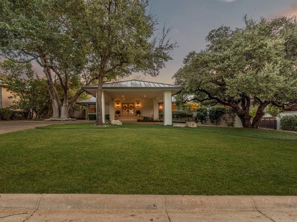 5849  Merrymount Road , Westover Hills Texas 76107