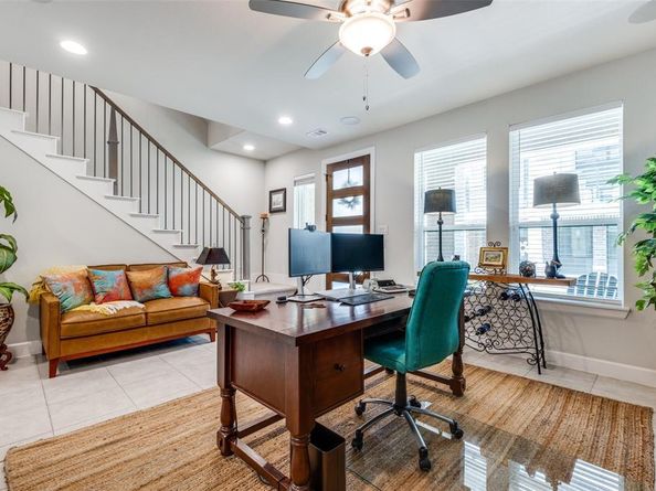 8277  Laflin Lane , Dallas Texas 75231