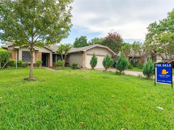 2422  Sword Drive , Garland Texas 75044