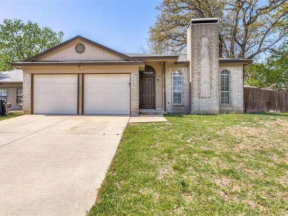 5008  Santa Fe Court , Arlington Texas 76017
