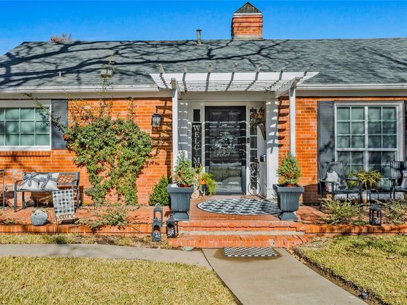 1415  Bluebonnet Drive , Fort Worth Texas 76111