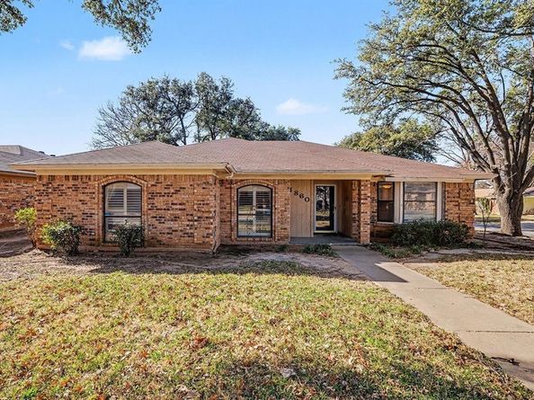 1860  Larkspur Drive , Arlington Texas 76013