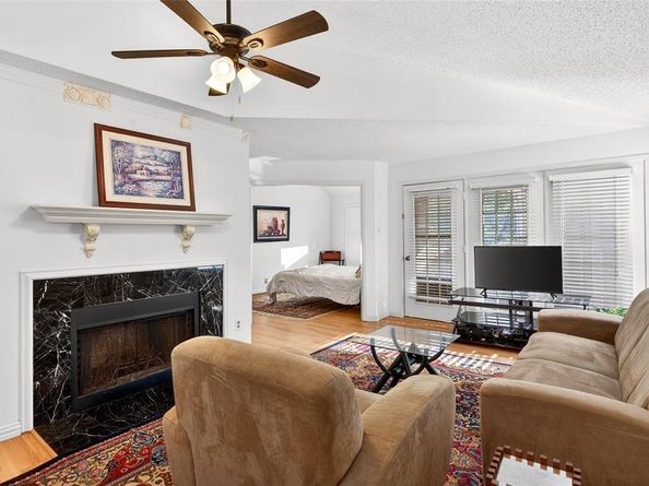 5550  Spring Valley Road  C36, Dallas Texas 75254