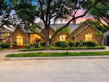 1003 N Wiltshire Drive 