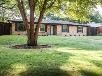 2020  Greenbriar Lane 