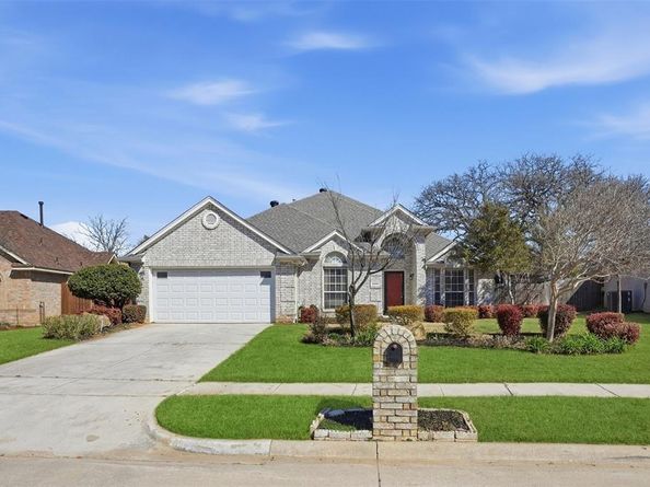 2609  Westwind Drive , Corinth Texas 76210