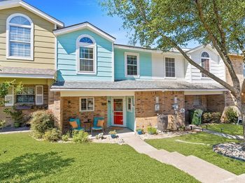 3905  Brandon Park Drive 