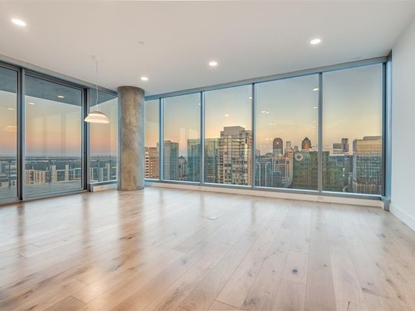 3130 N Harwood Street  2606, Dallas Texas 75201