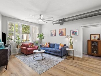 201 W Lancaster Avenue 